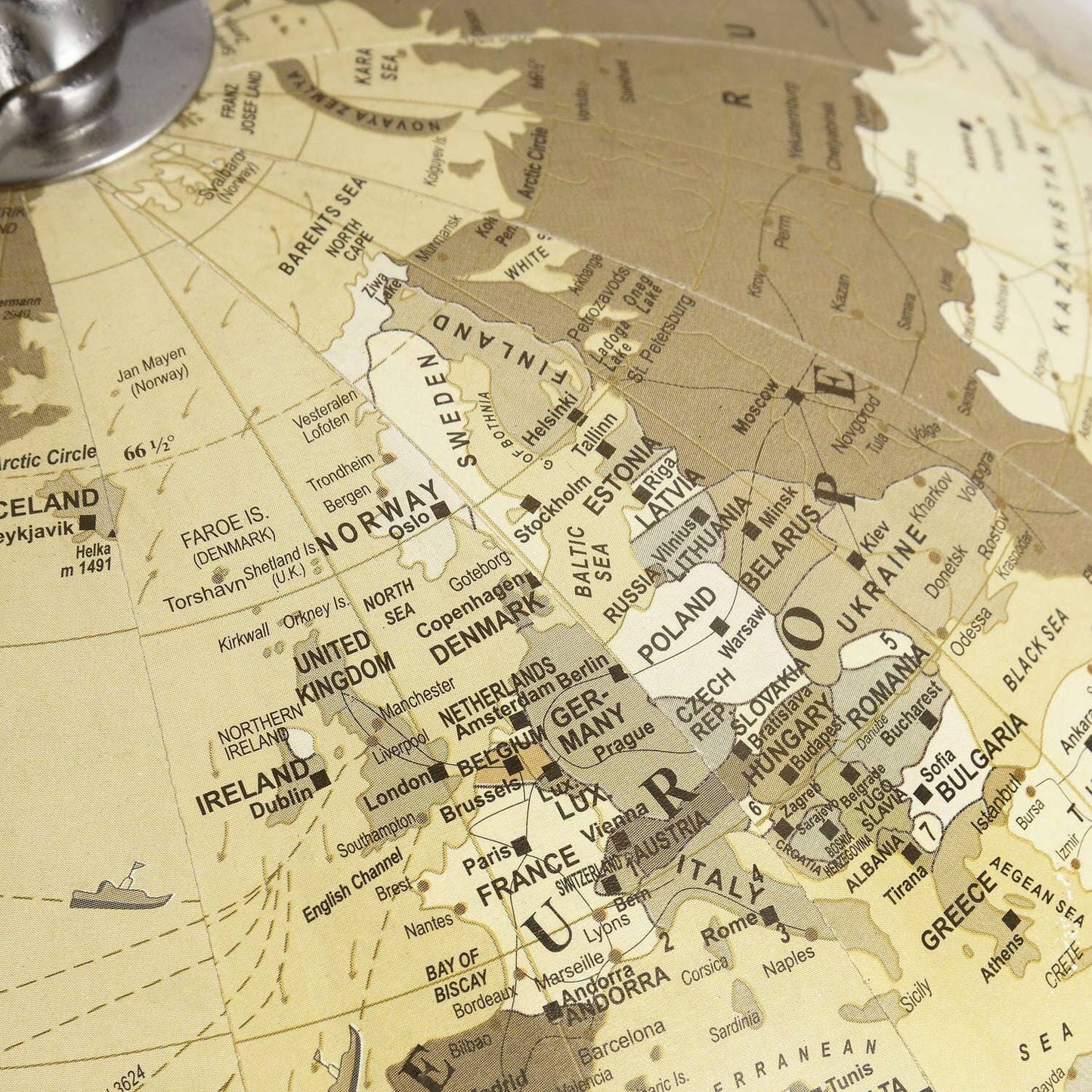 Chrome Desktop Globe Hill Interiors