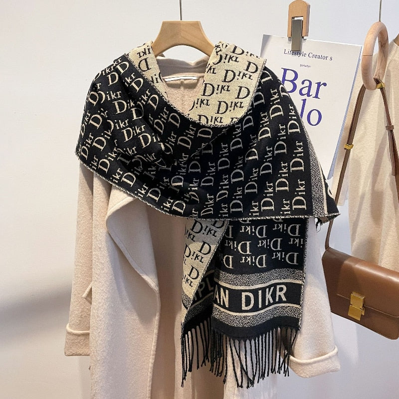 2022 New Luxury Brand Winter Cashmere Scarf for Women Fashion Print Warm Shawl Letter Wrap Pashmina Neckerchief Poncho Tassel